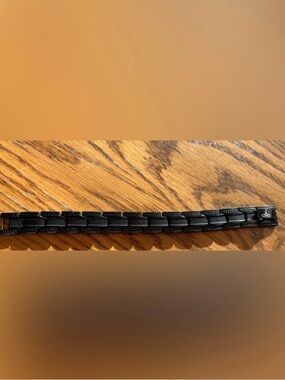 BLACK STAINLESS LINK BRACELET